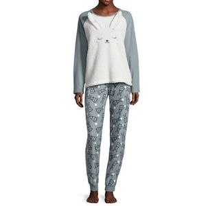Juniors Womens 2 pc Fleece Bunny Rabbit Fleece Pajamas Size M L XL  NWT
